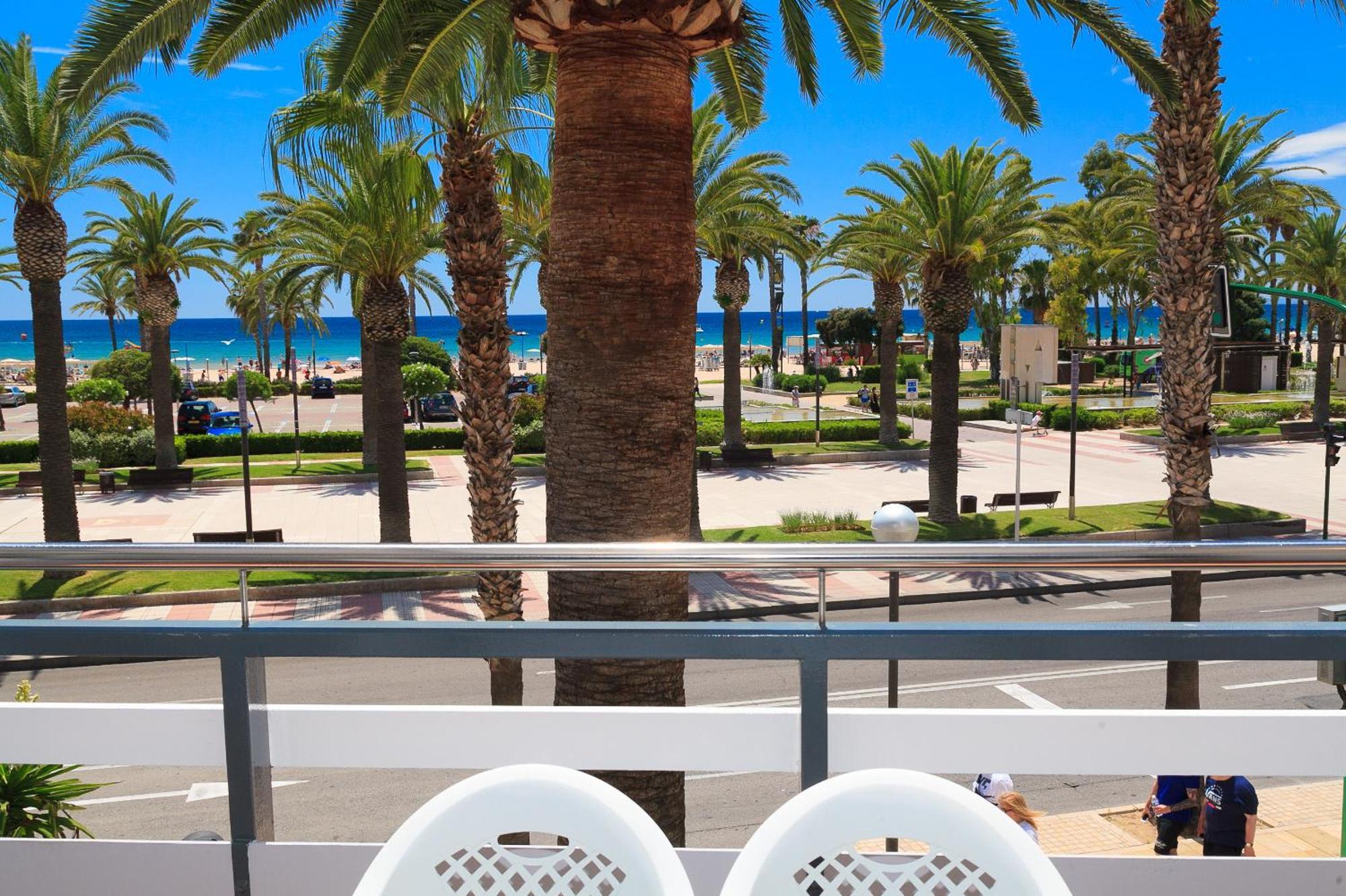 Uhc Rodas Apartments Salou Quarto foto